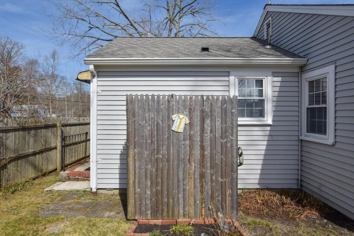 Walk 3 Mins To Private Assoc Beach Yarmouth Port Exterior foto